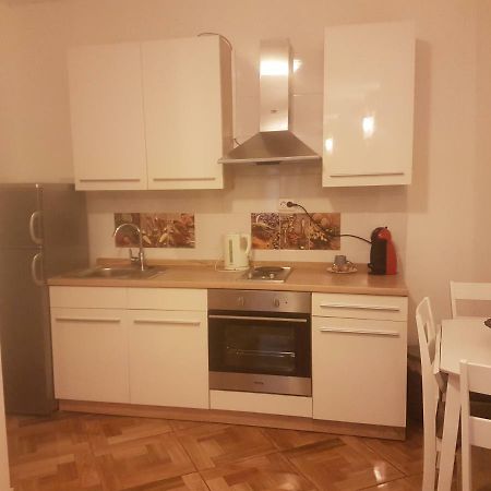 Studio Apartman Via Šibenik Eksteriør bilde