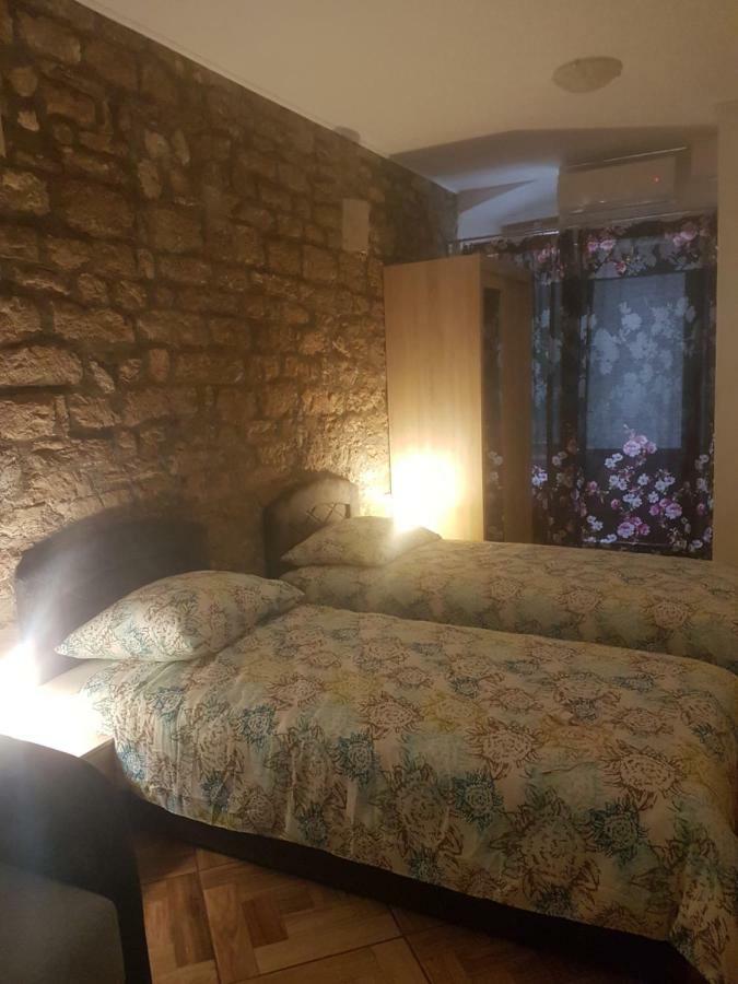 Studio Apartman Via Šibenik Eksteriør bilde