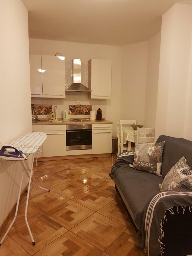 Studio Apartman Via Šibenik Eksteriør bilde